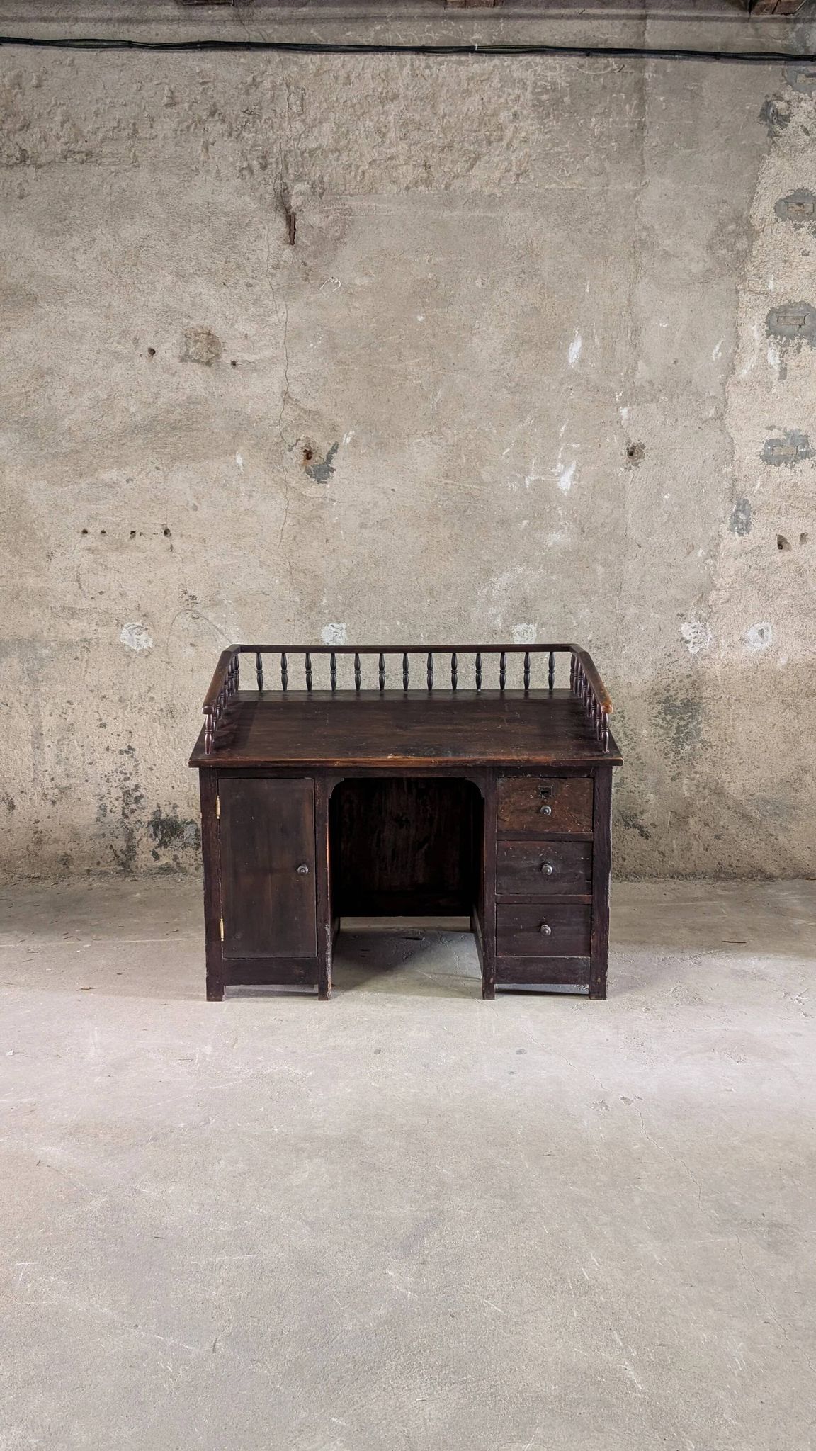 Bureau vintage
