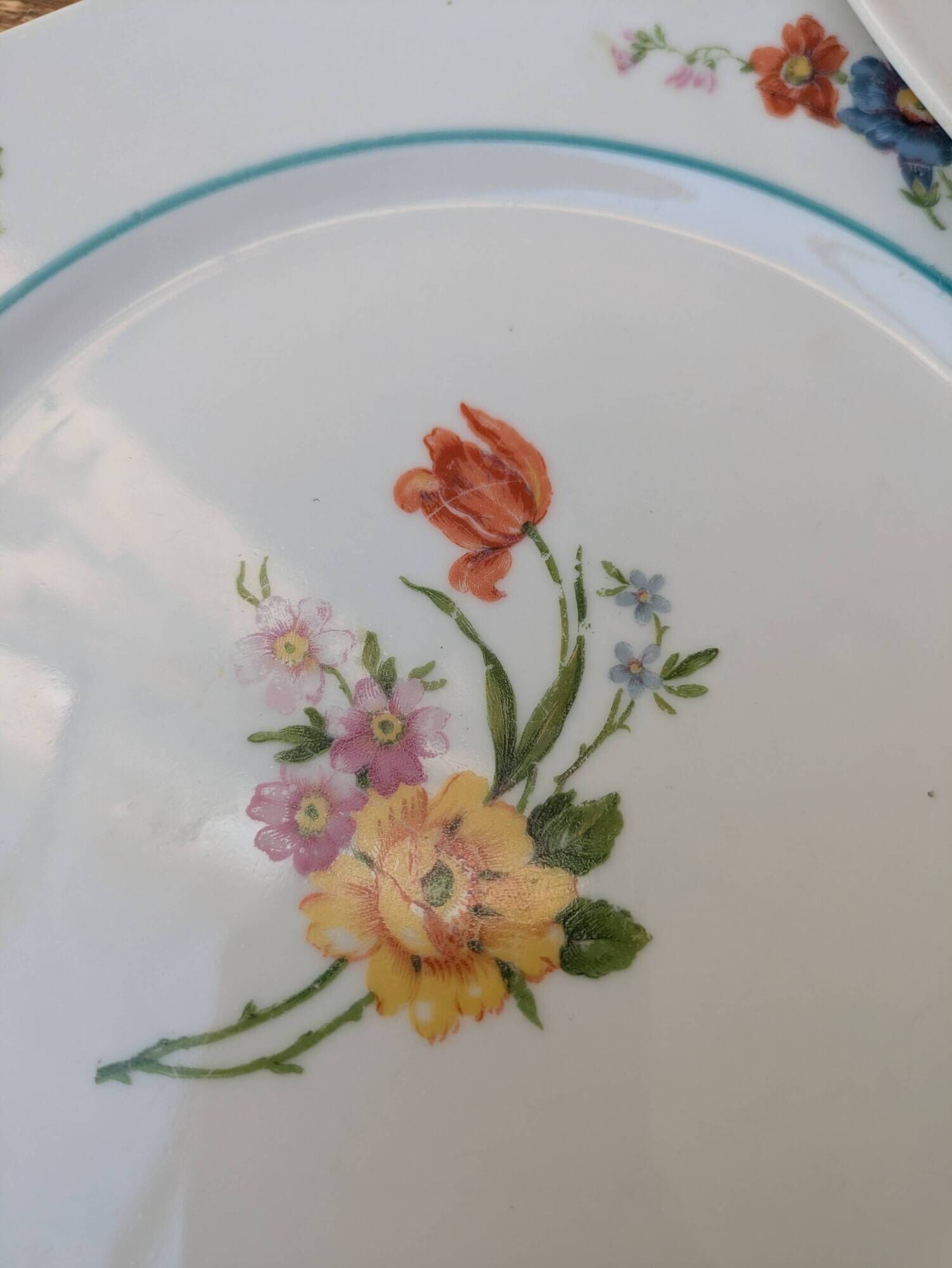 Ensemble de 6 assiettes à dessert à motif de bouquet de fleurs 20.5cm