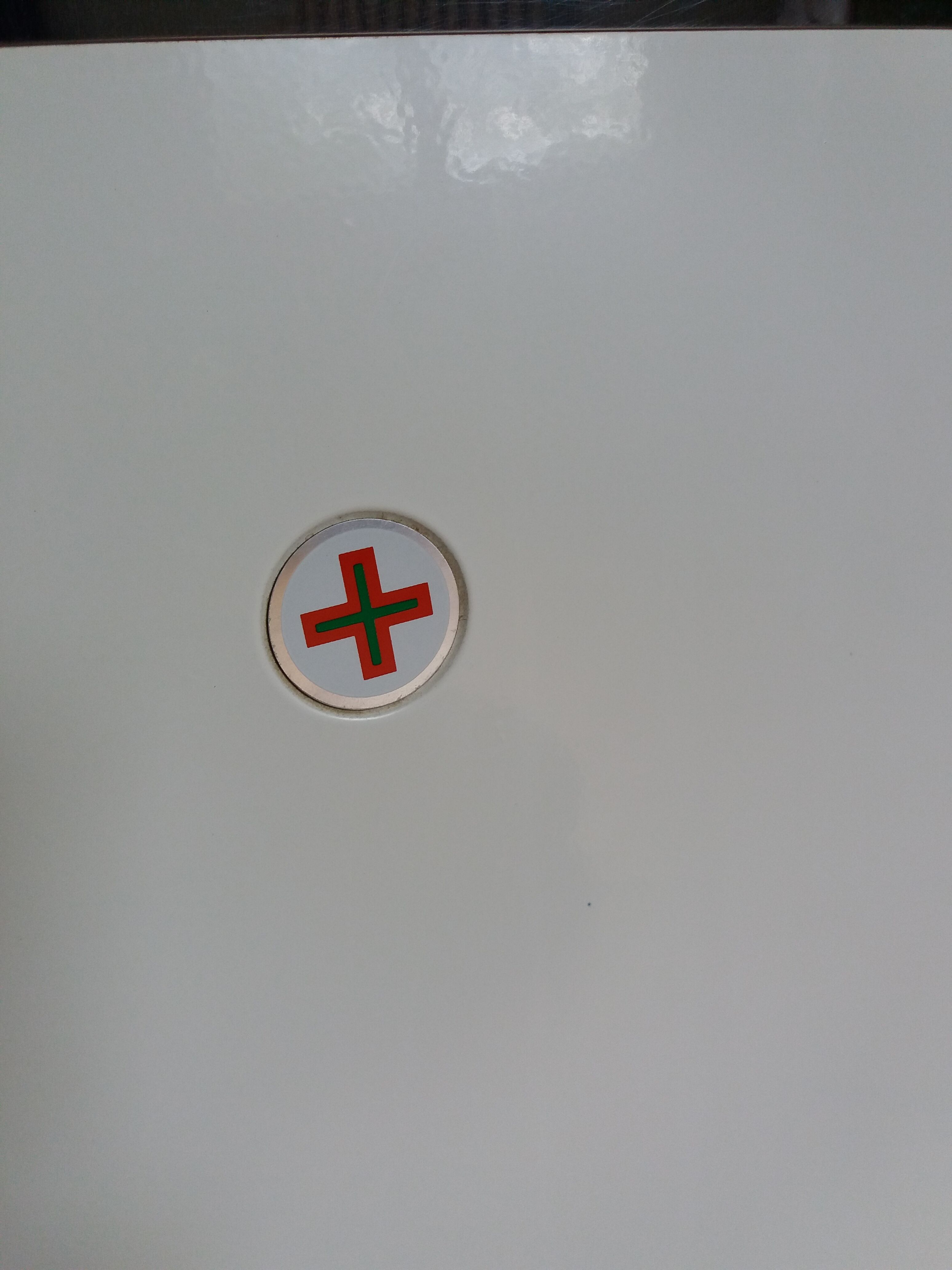 Rossignol medicine cabinet in lacquered metal