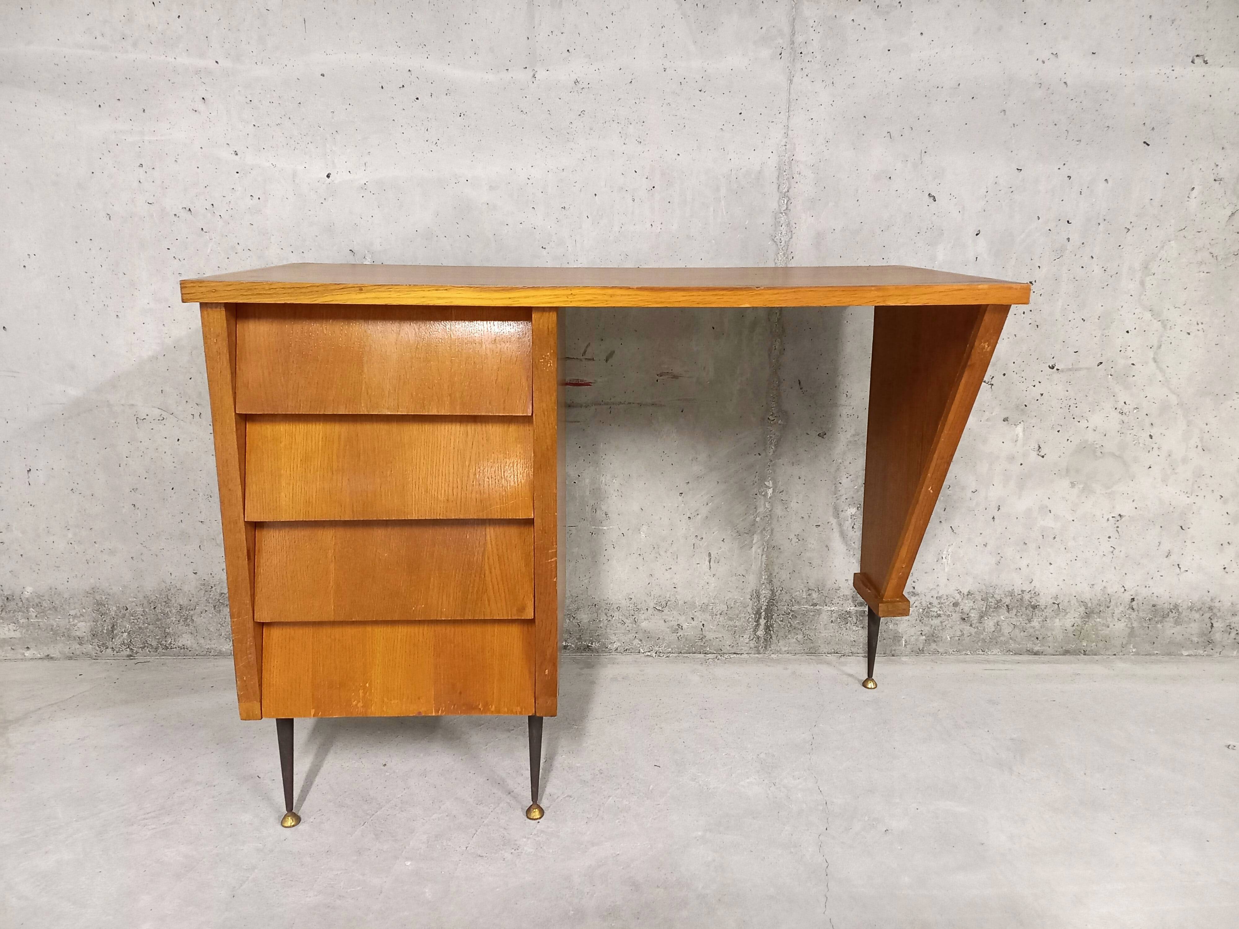 Bureau vintage design en bois clair années 50 60