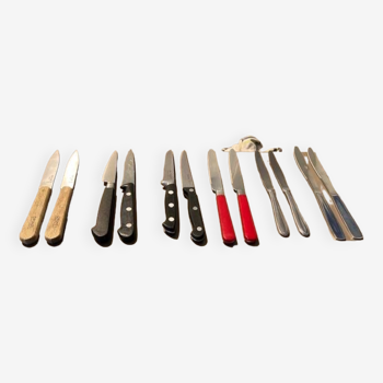 Set of 12 knives