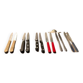 Set of 12 knives