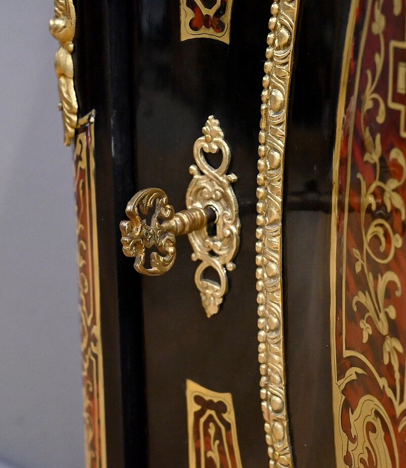 Bureau d'entre-deux in Boulle marquetry, Coignerai House, Napoleonic III period – 2nd half of the 19th century.