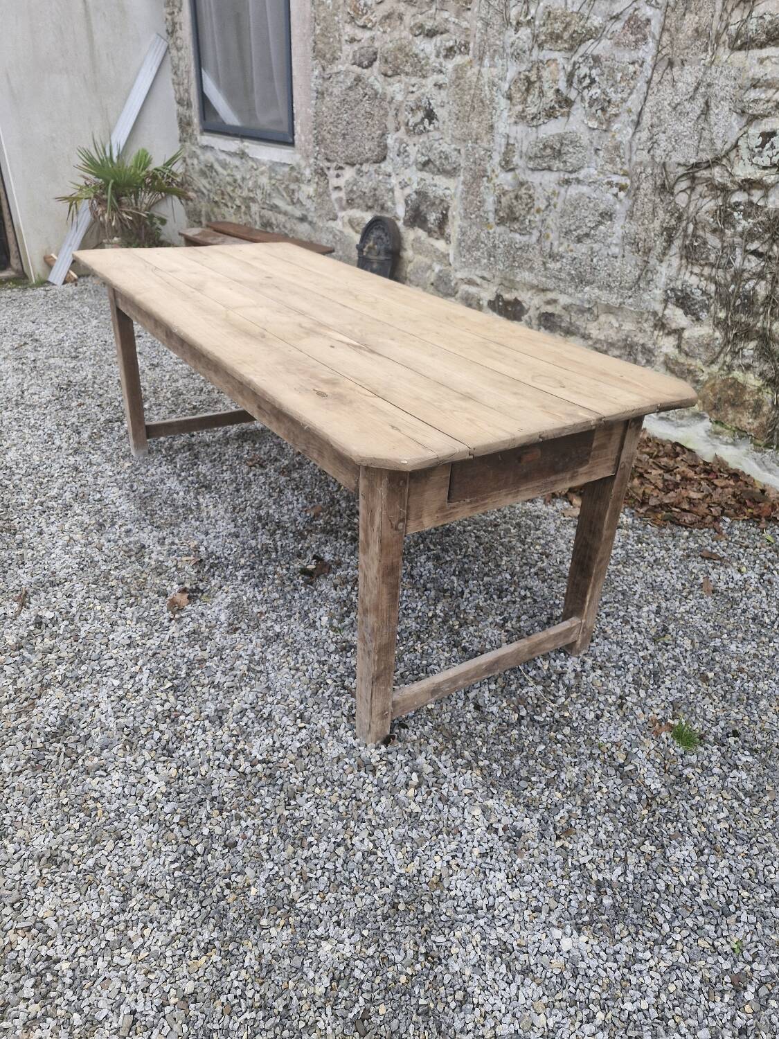 Farmhouse table