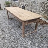 Farmhouse table