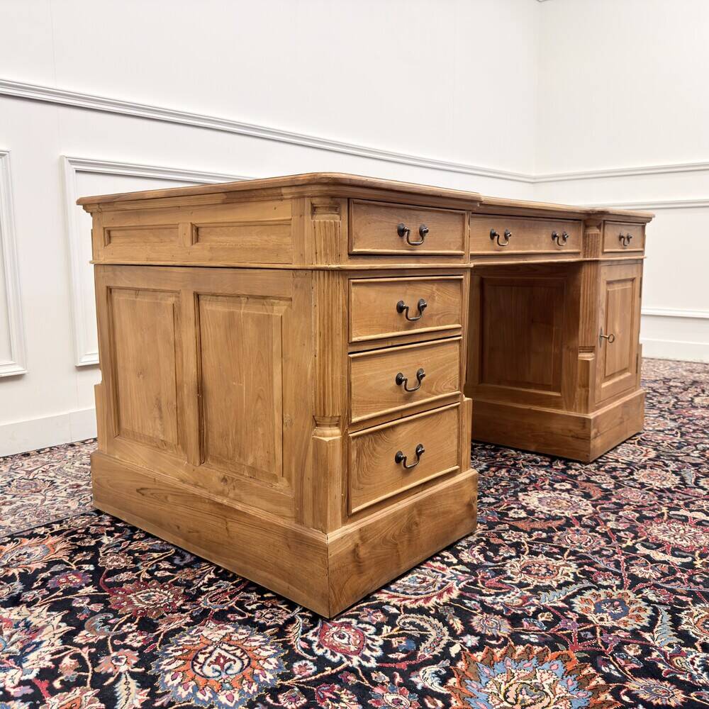 Bureau en teck anglais classique avec cuir marron