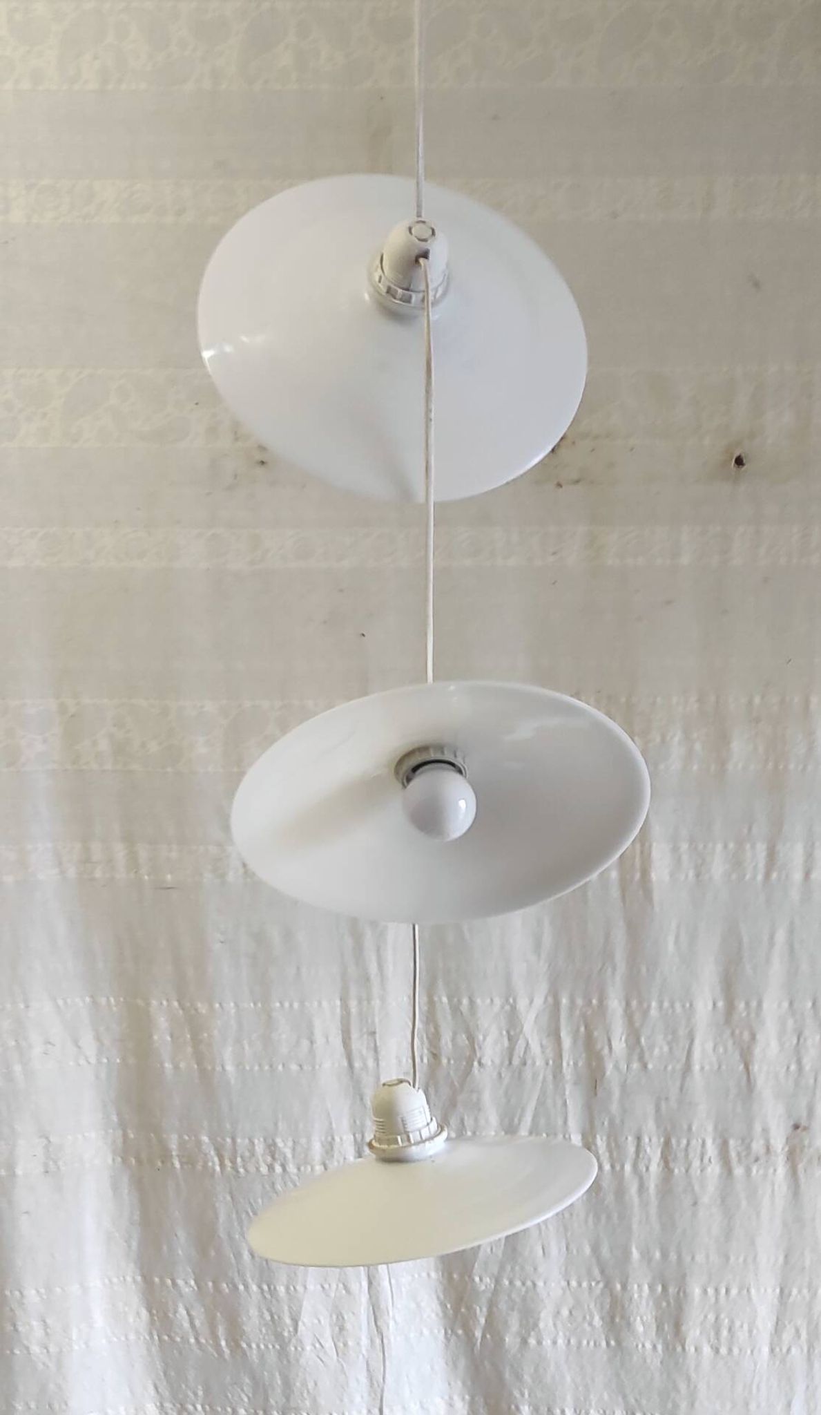 Suspension with three opaline lampshades - mid 20th century.