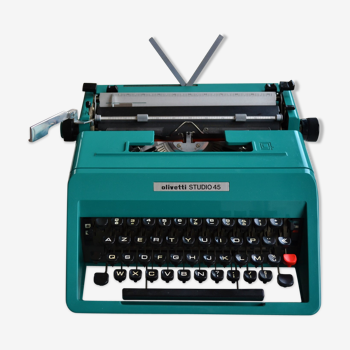 Machine à écrire mécanique Olivetti Studio 45 des années 70 80