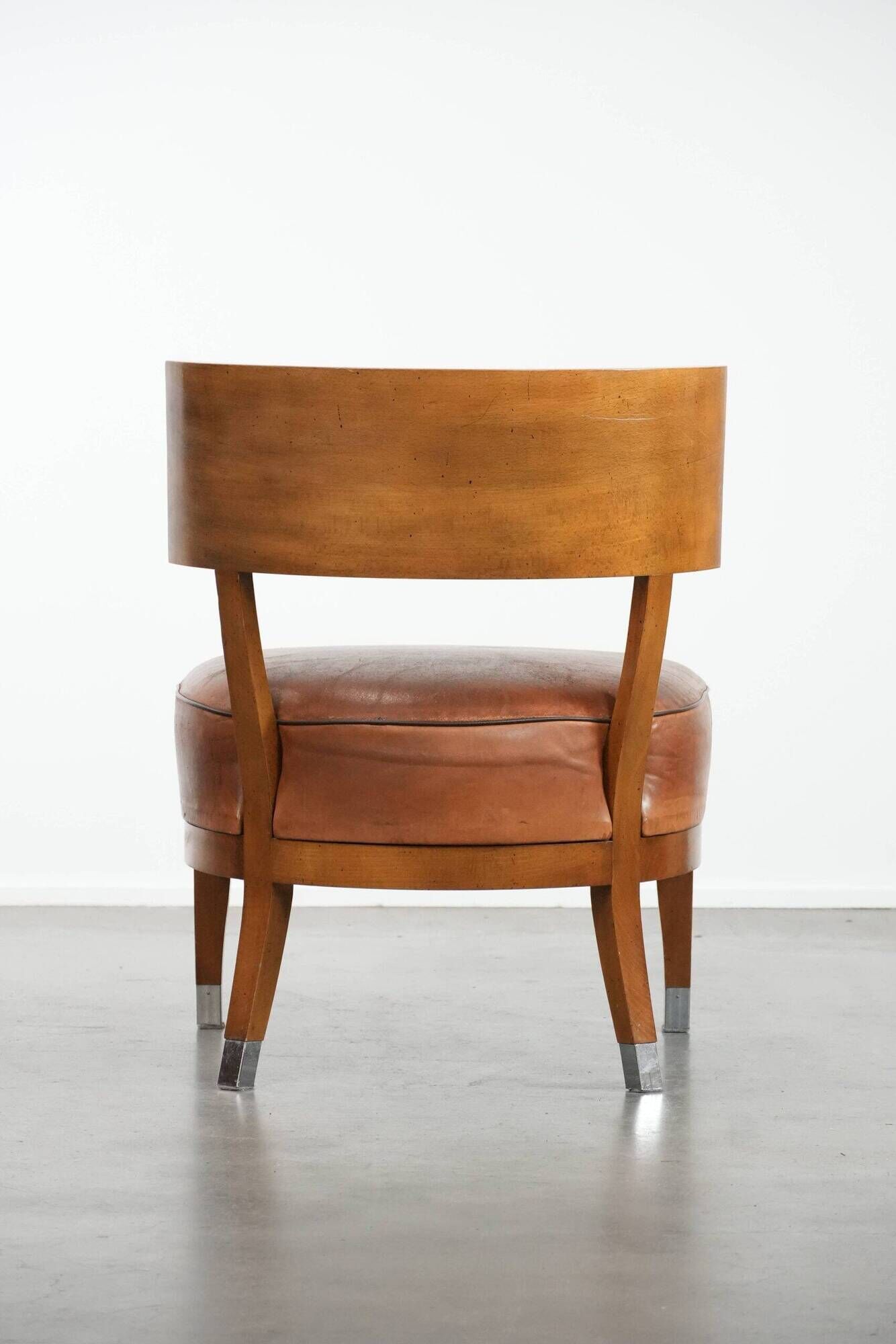 Vintage design armchair / cocktail chair made of sheepskin leather