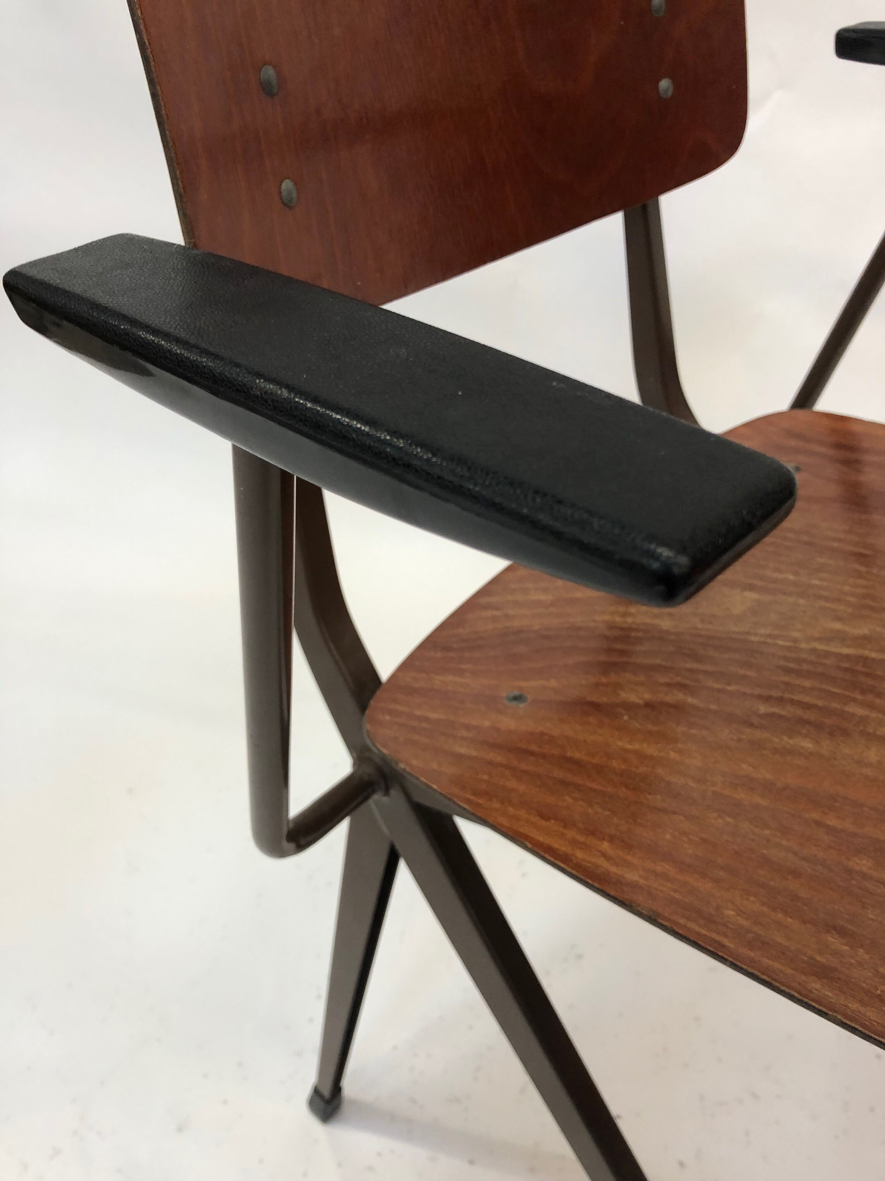 Spin Chair 102 Ynske Kooistra chair for Marko Holland, Netherlands of the 60