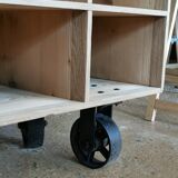 Trade furniture 24 lockers