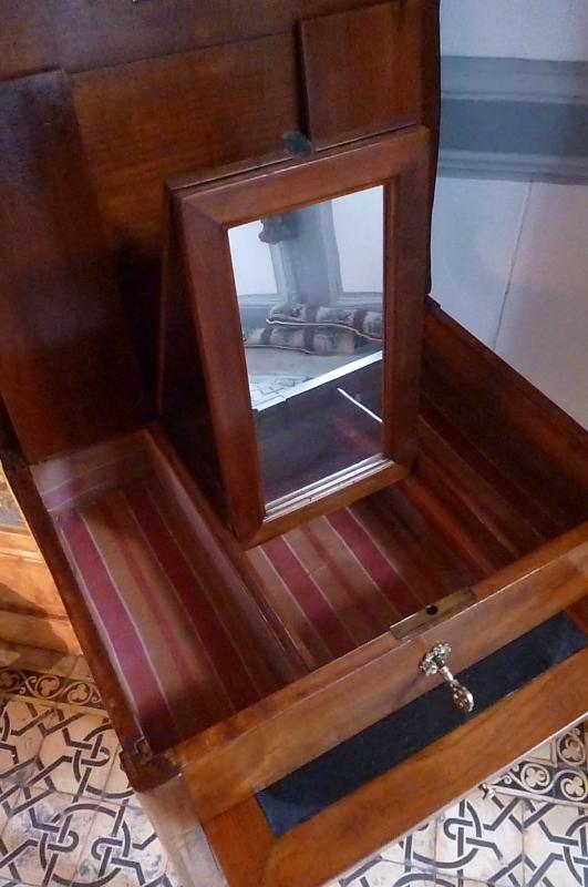 Hairdresser late 18th and early 19th century