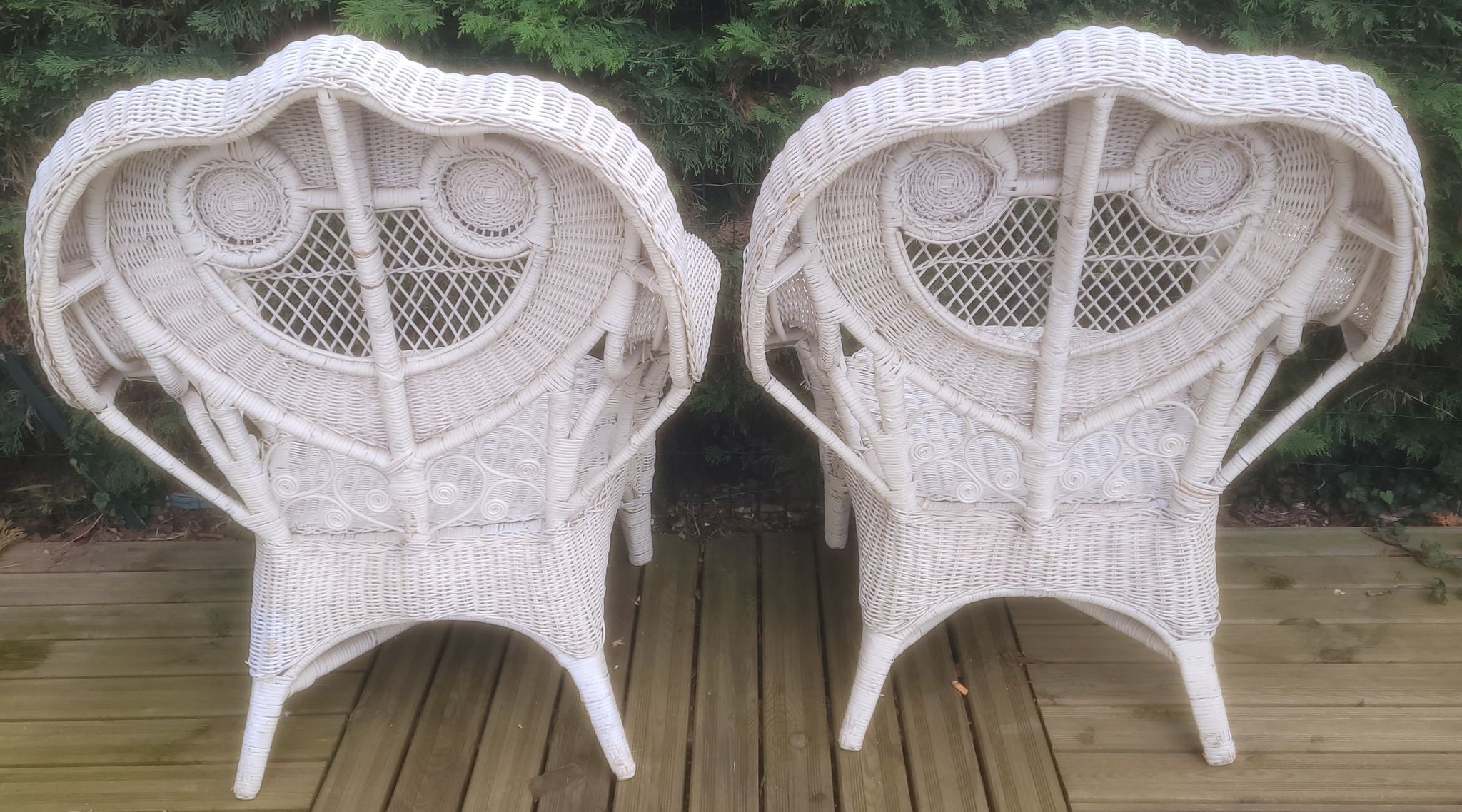 Vintage peacock rattan garden furniture