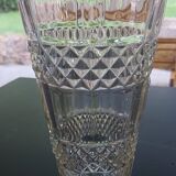 Two crystal vase
