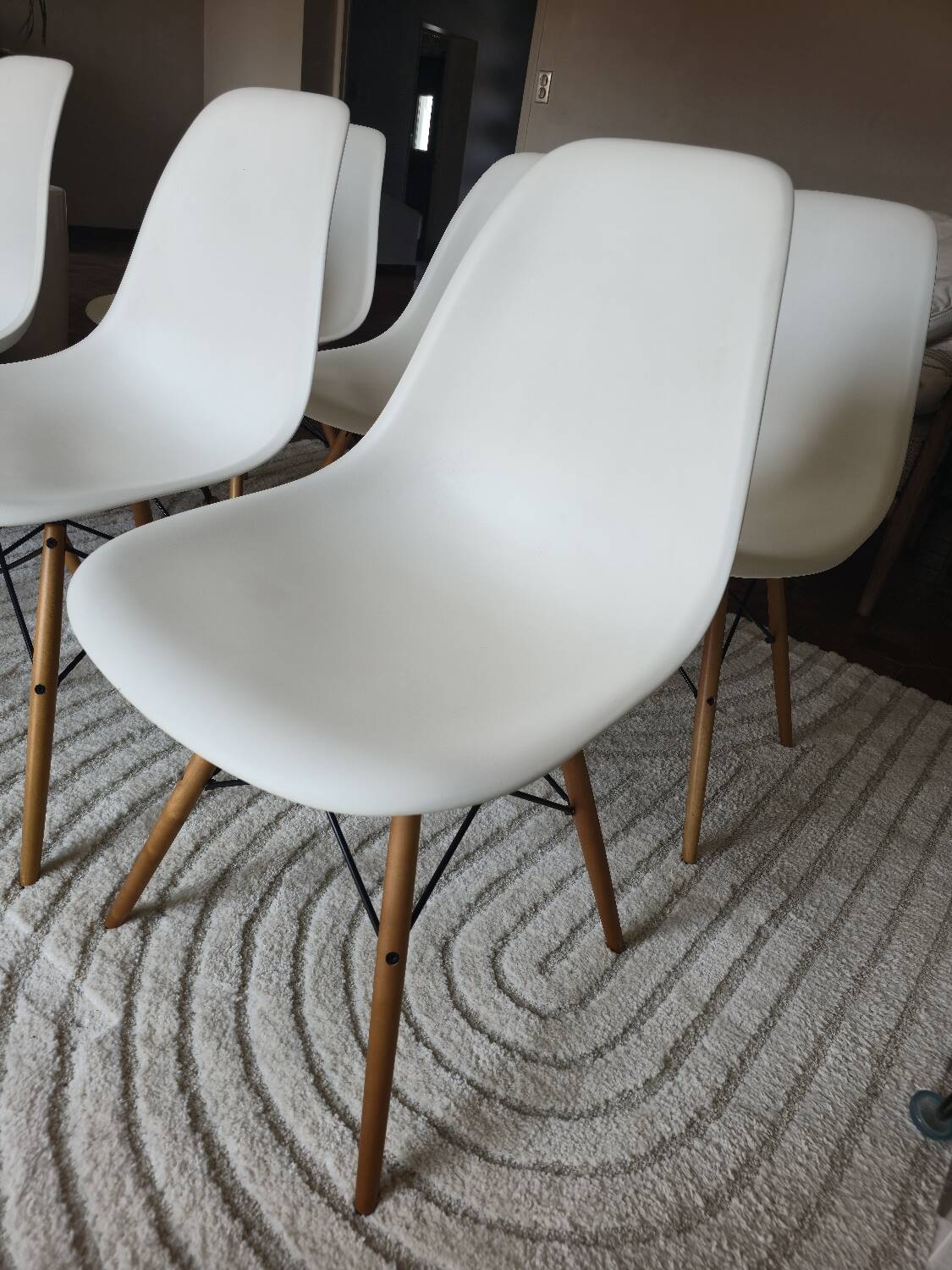 Lot de 6 chaises EAMES PLASTIC DSW Voltex