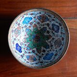 Minâkâri Iran hand-painted metal bowl and under cup