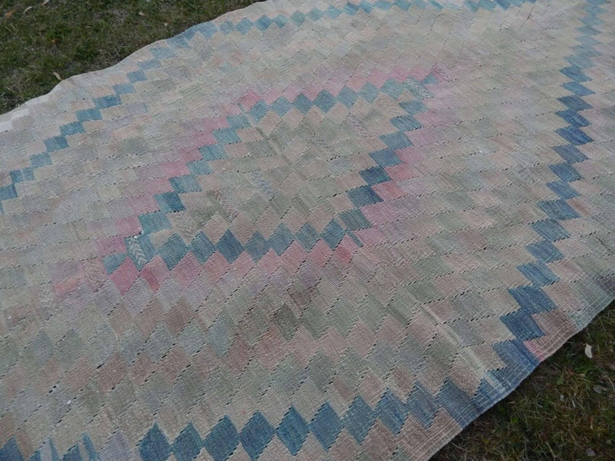 Vintage Turkish hallway rug 125x300 cm