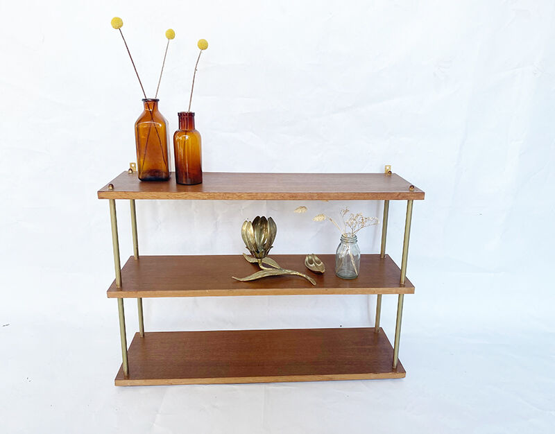 Shelf to be laid or suspended