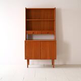 Bookcase with drawers and storage compartment