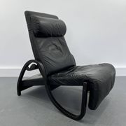 Sinus lying leather black chair from westnofa, 1970s