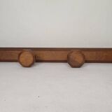 Coat rack with 4 wooden hooks