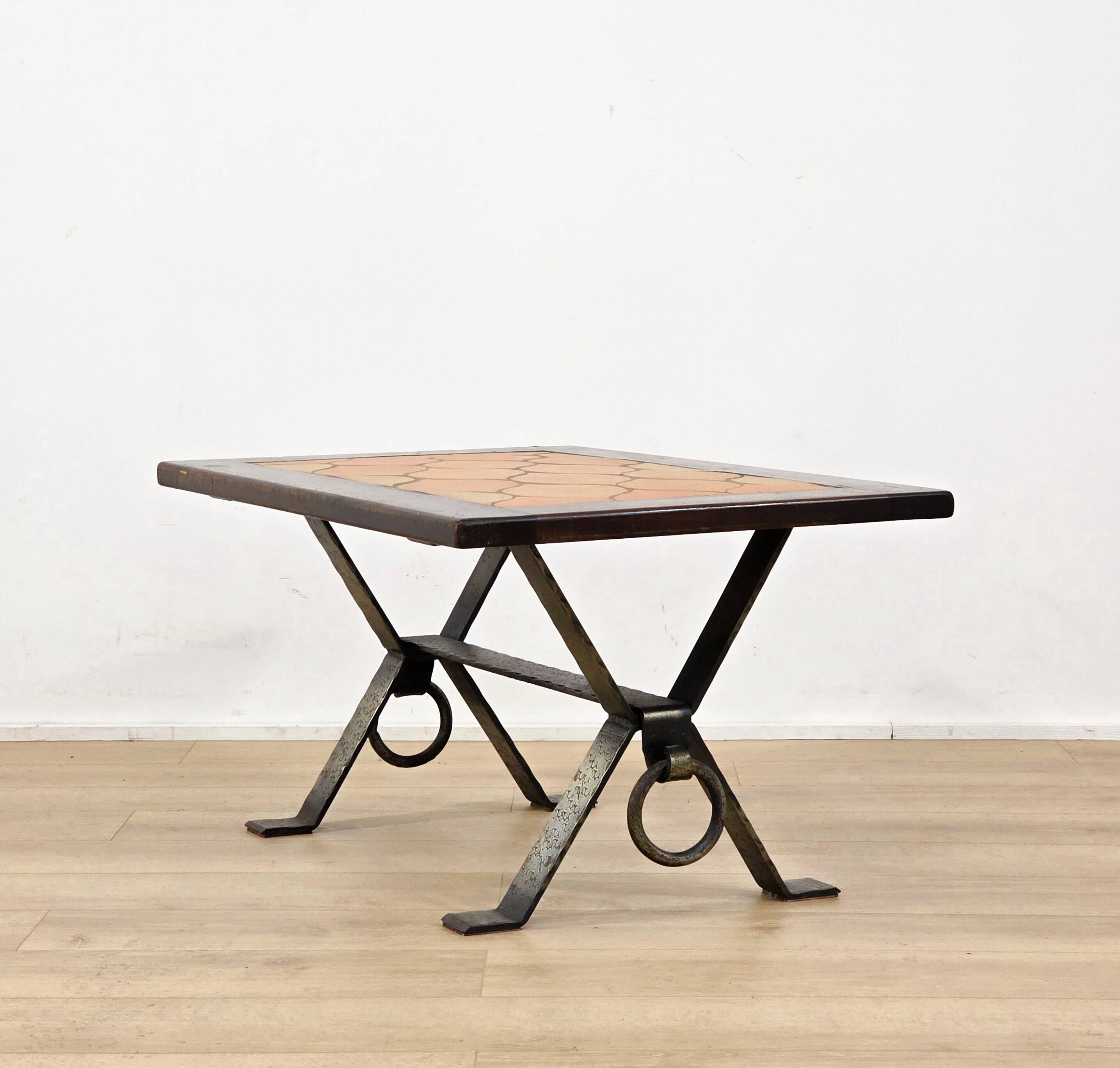 Superbe table basse en fer forgé et céramique - 1960