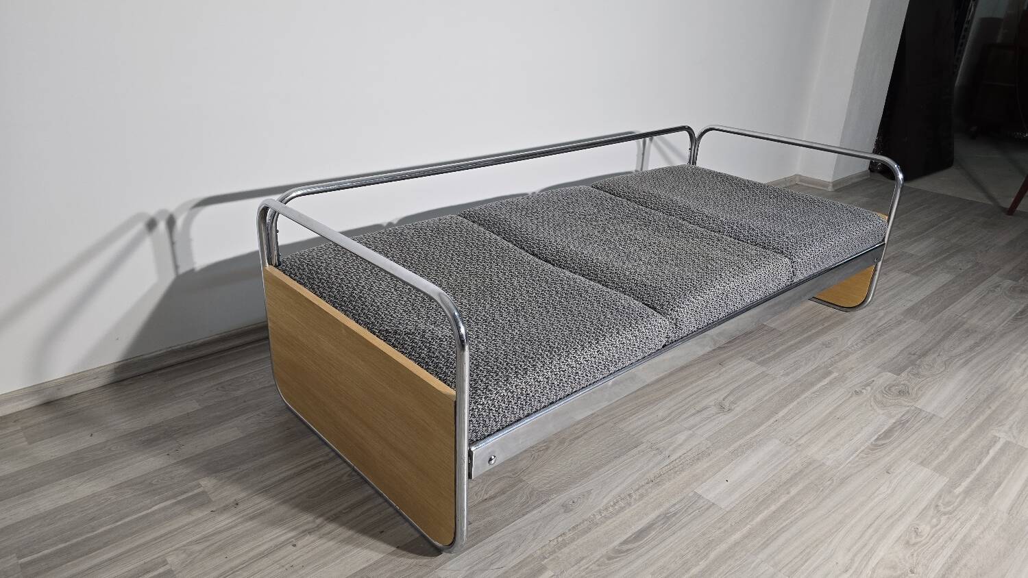 Bauhaus Chrome Sofa by Robert Slezak for Slezak Factories, 1930s