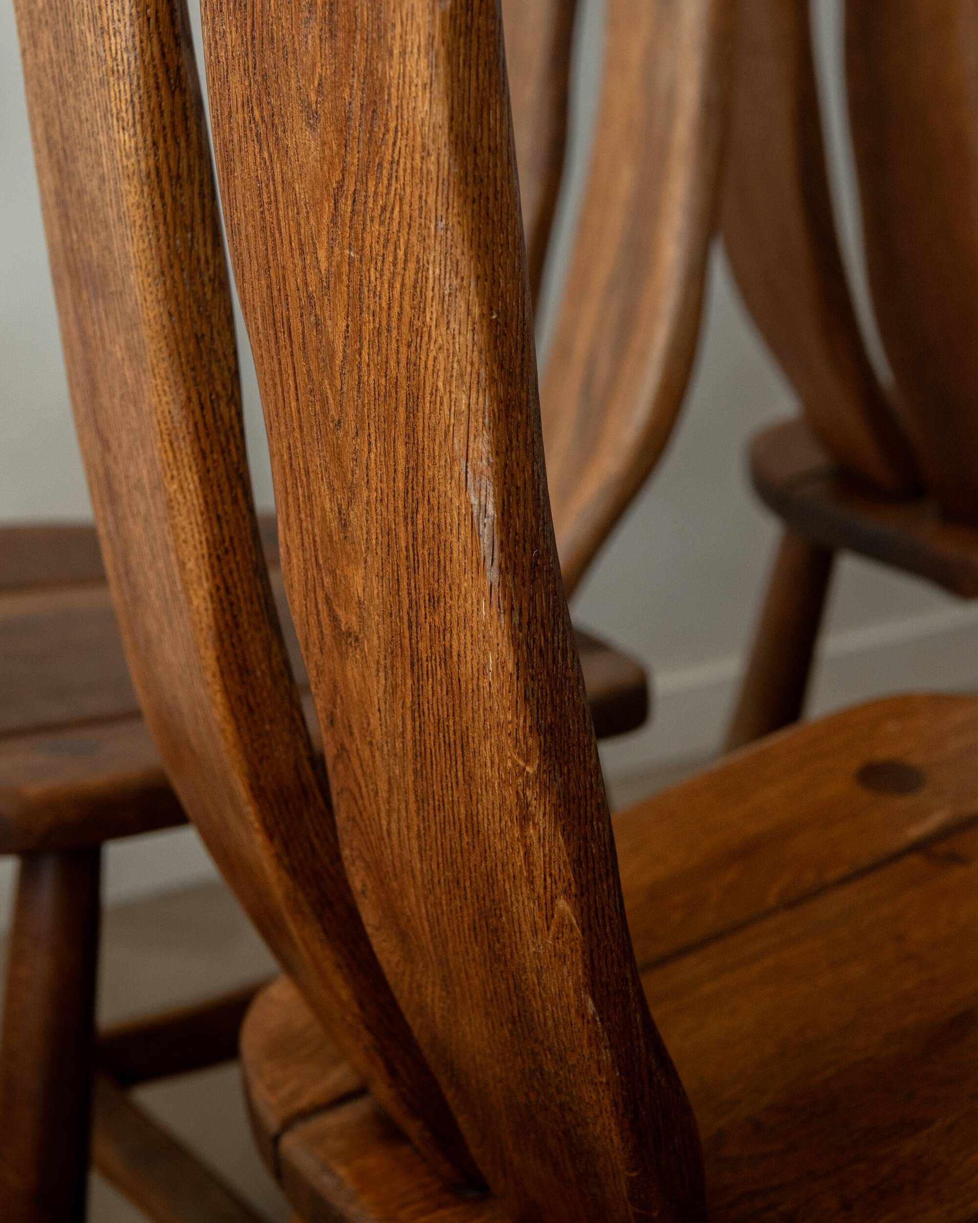 Brutalist Oak Dining Chairs Sculptural Backs by De Puydt, 1960s, Set of 4