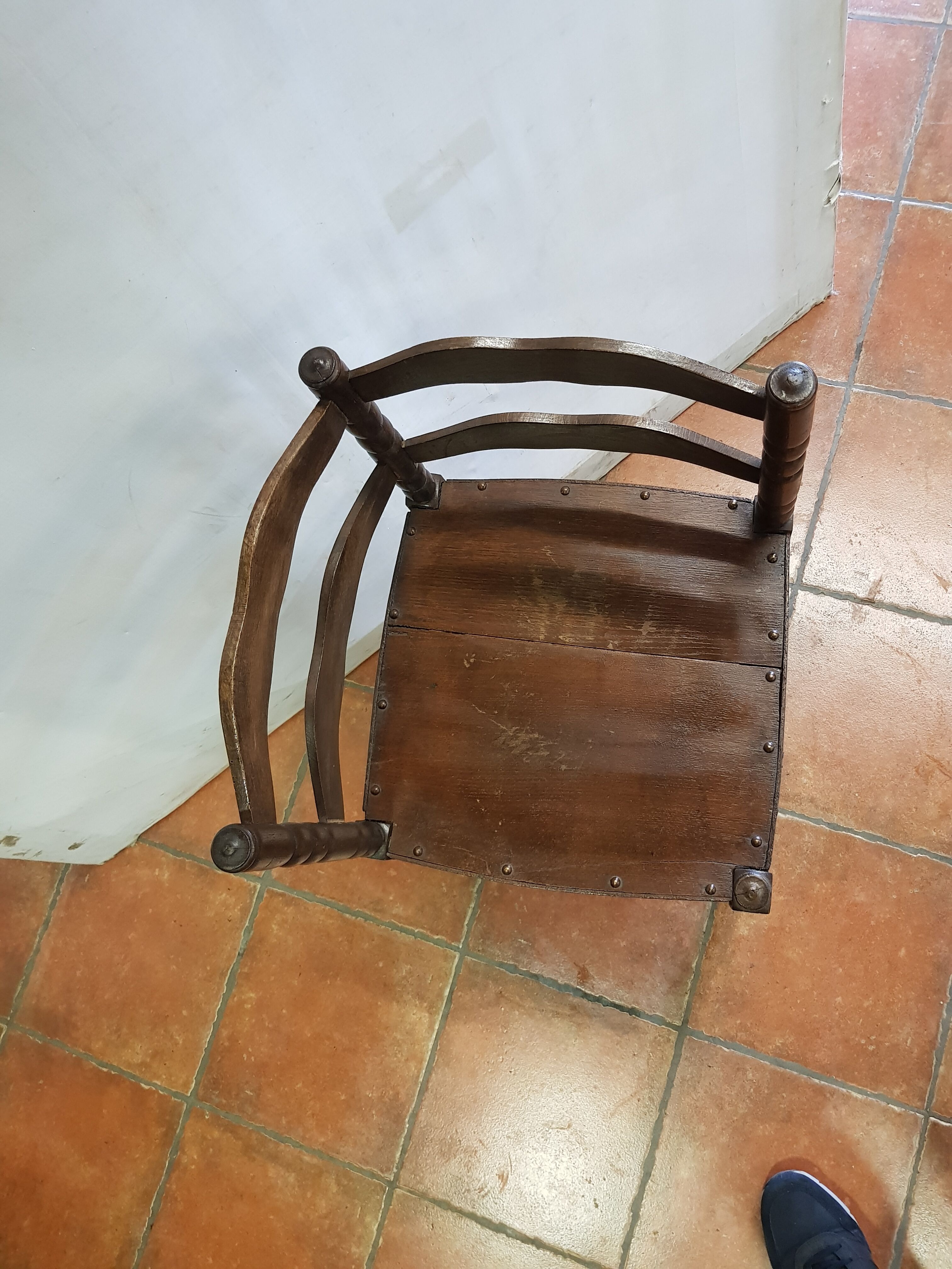 Fireplace corner armchair