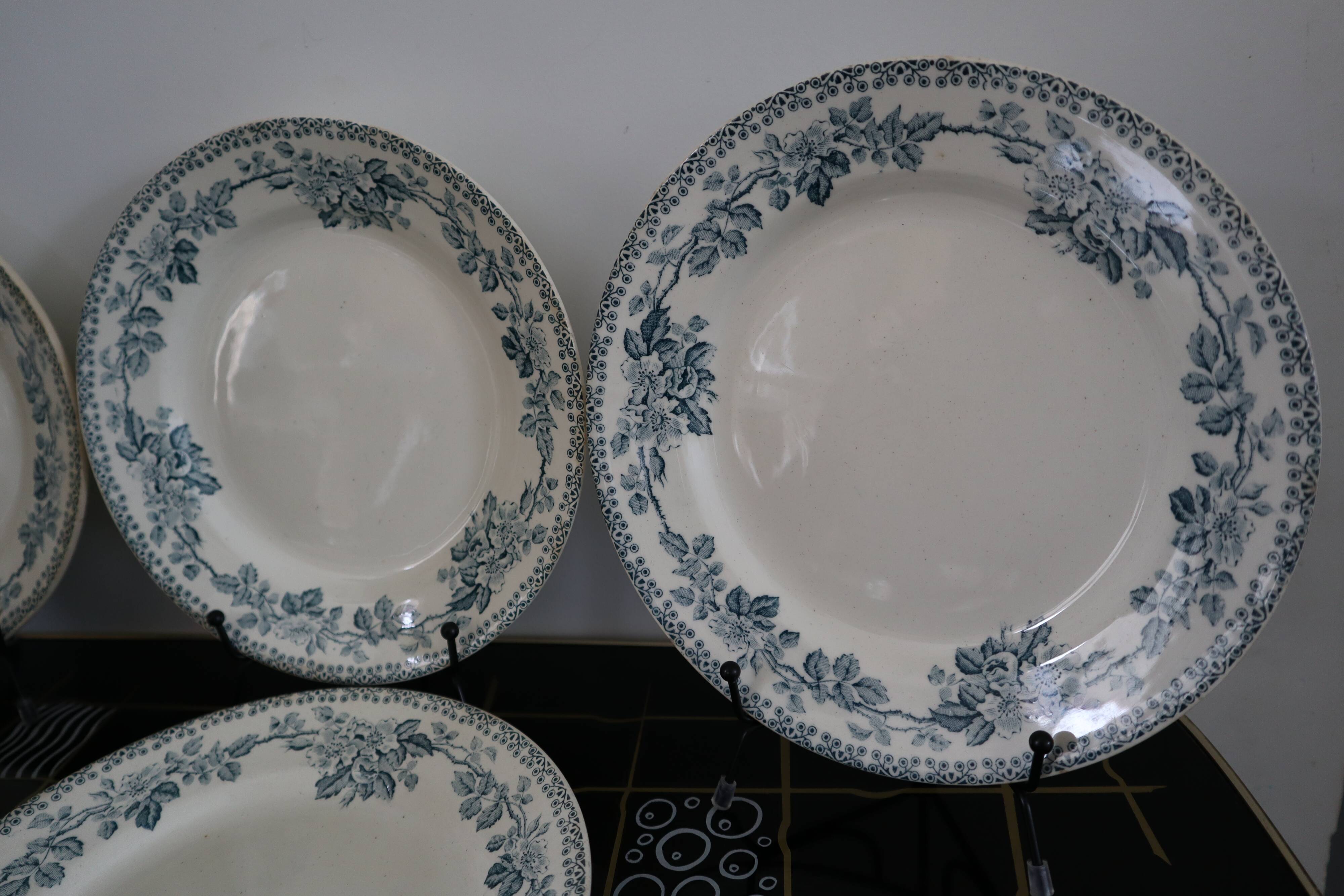 6 flat plates Terre de Fer model Guadeloupe Saint Amand