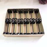 Coffret de 12 porte-couverts fer forgé