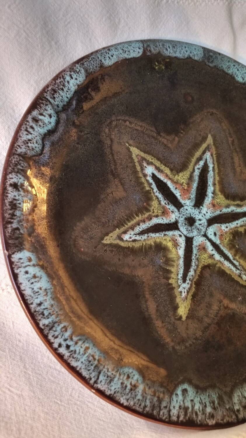 Decorative star plate ceramic Marius Giuge Vallauris