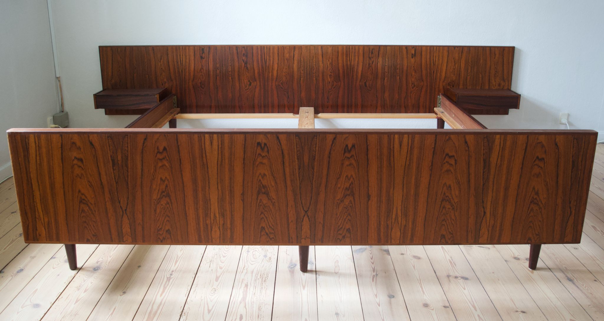 Danish rosewood floating bed from Sannemans Møbelfabrik, 1960s