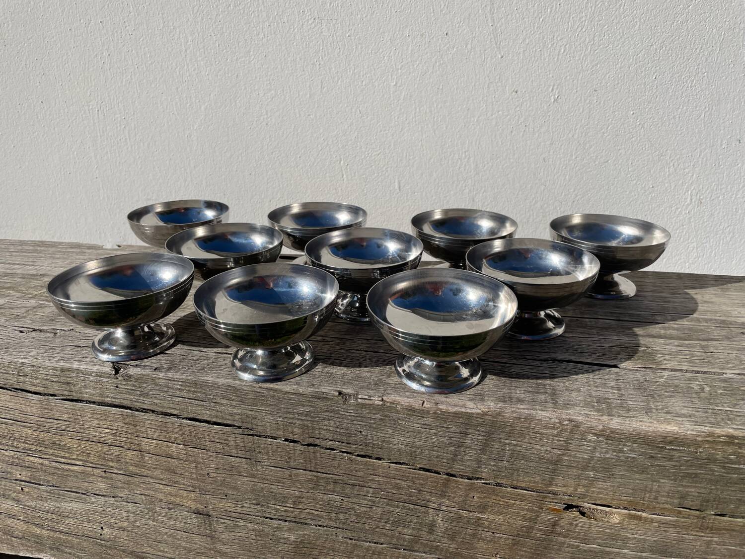 10 coupelles en inox 1970