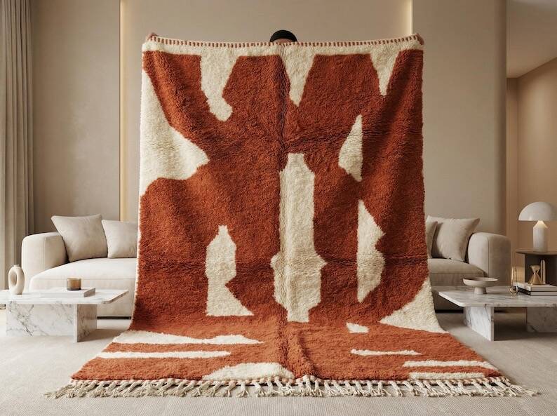 Handwoven natural wool rug, size 1.4/2.6 m.