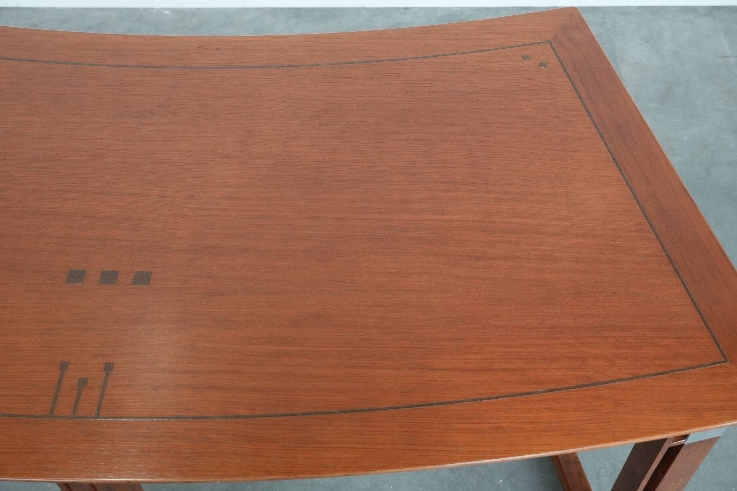 Art Deco design desk with a beautiful finish and elegant shapes