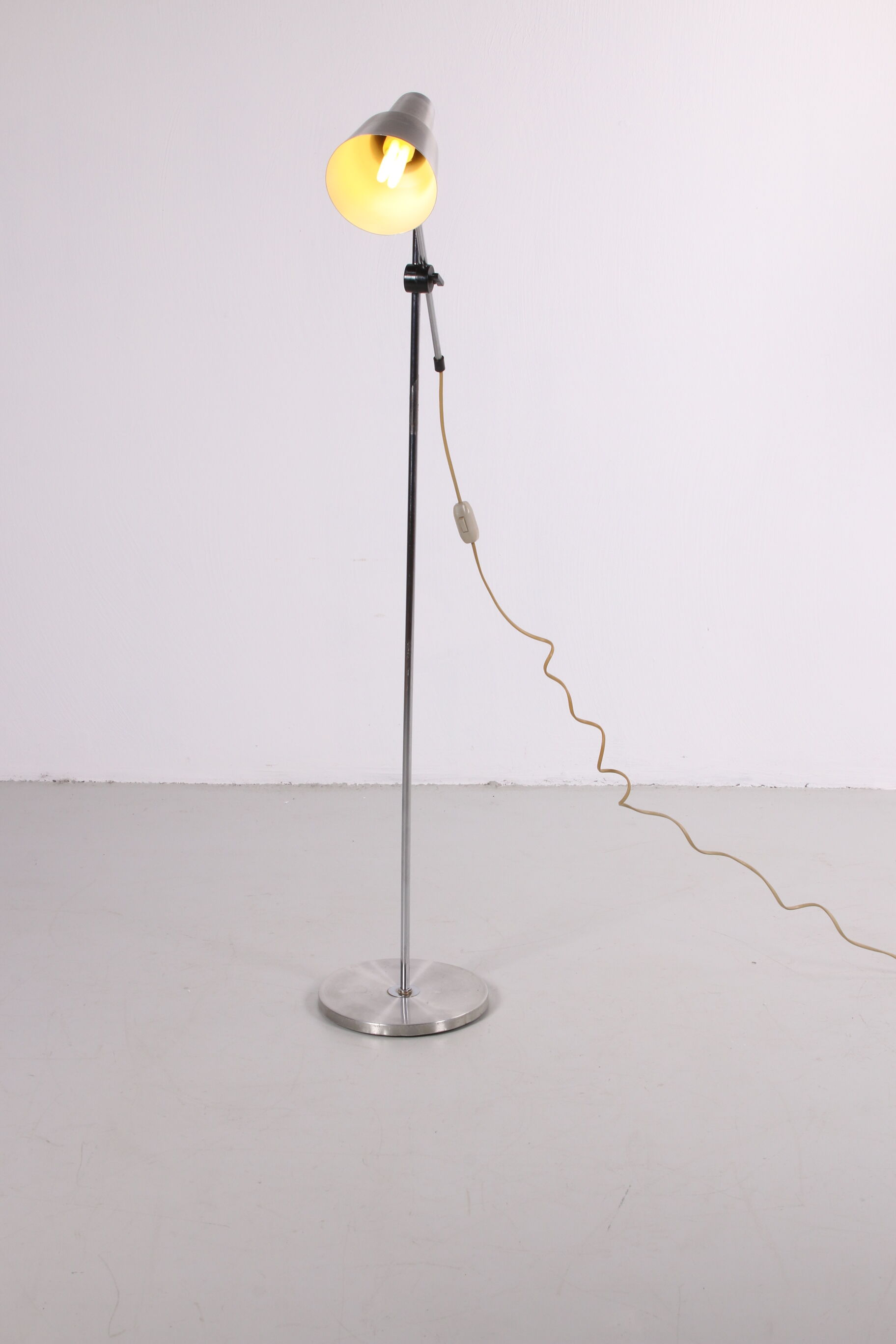 Aluminum floor lamp from Denmark with adjustable spot
