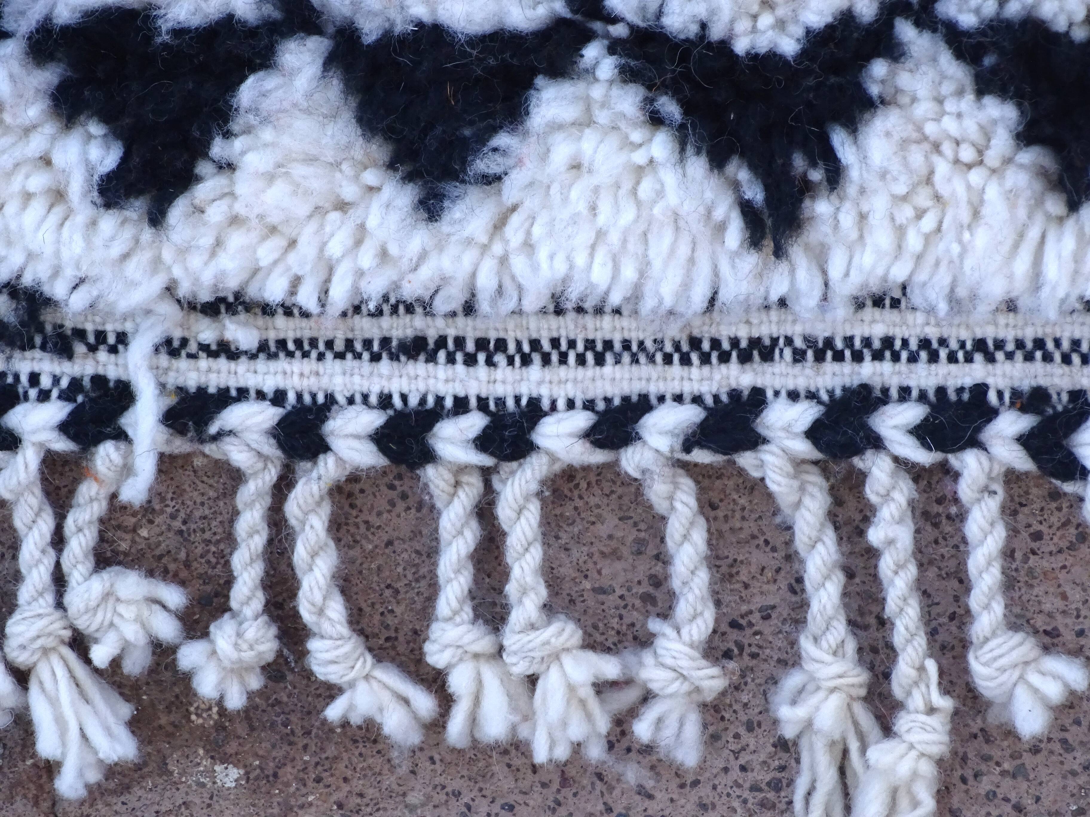 Moroccan berber carpet beni ouarain color 215x150 cm