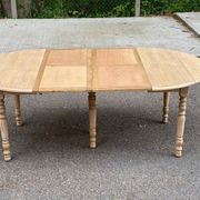 Table à manger ronde volets extensible Louis Philippe décapée en chêne brut