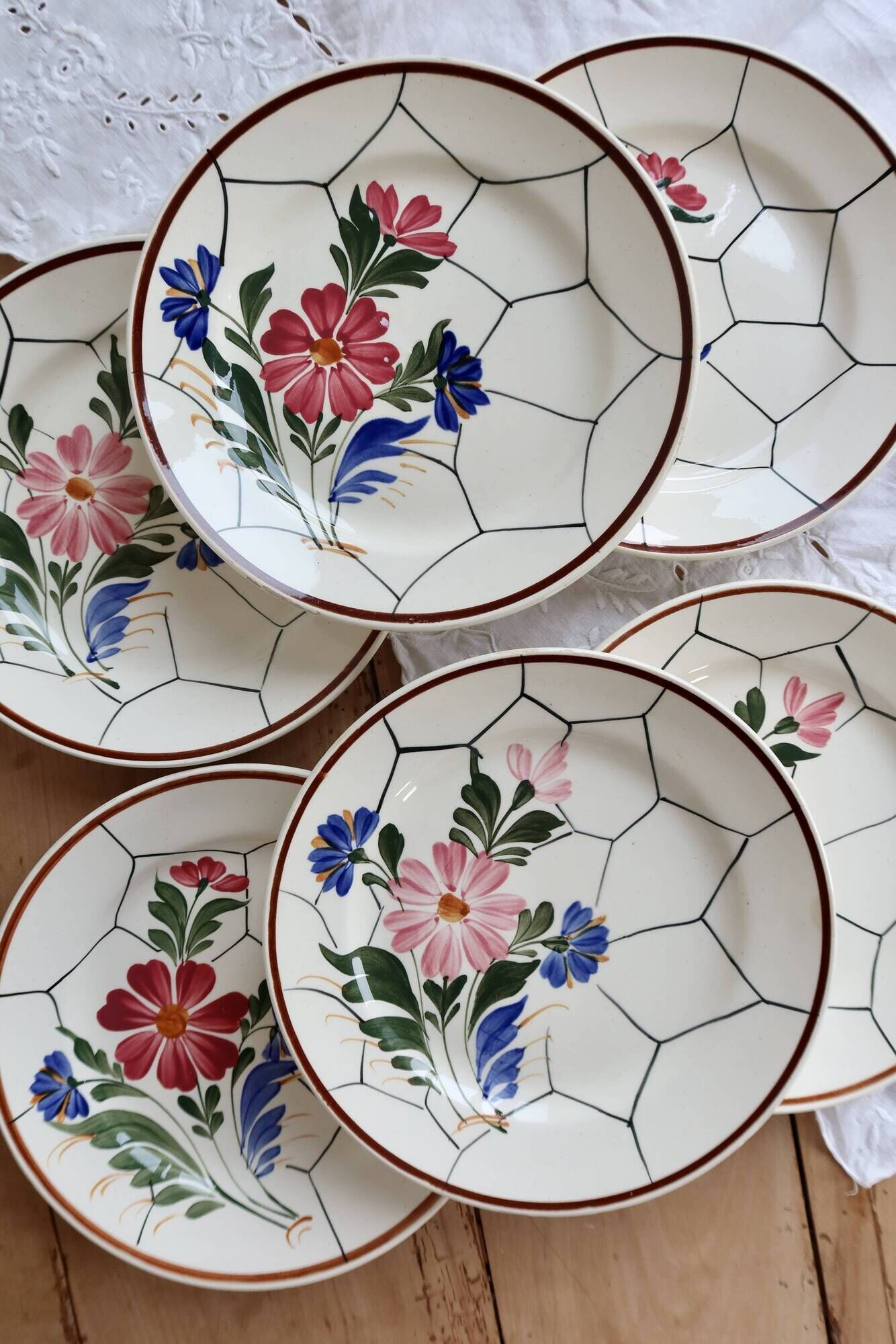 6 vintage flat plates faience Saint-Amand model Maurice – Flora decor