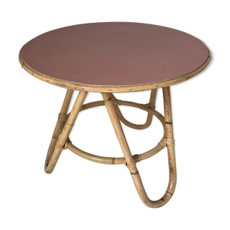 Back table in rattan from the 50s