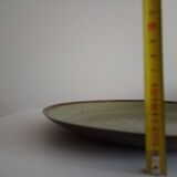 Plat cloisonné et laiton