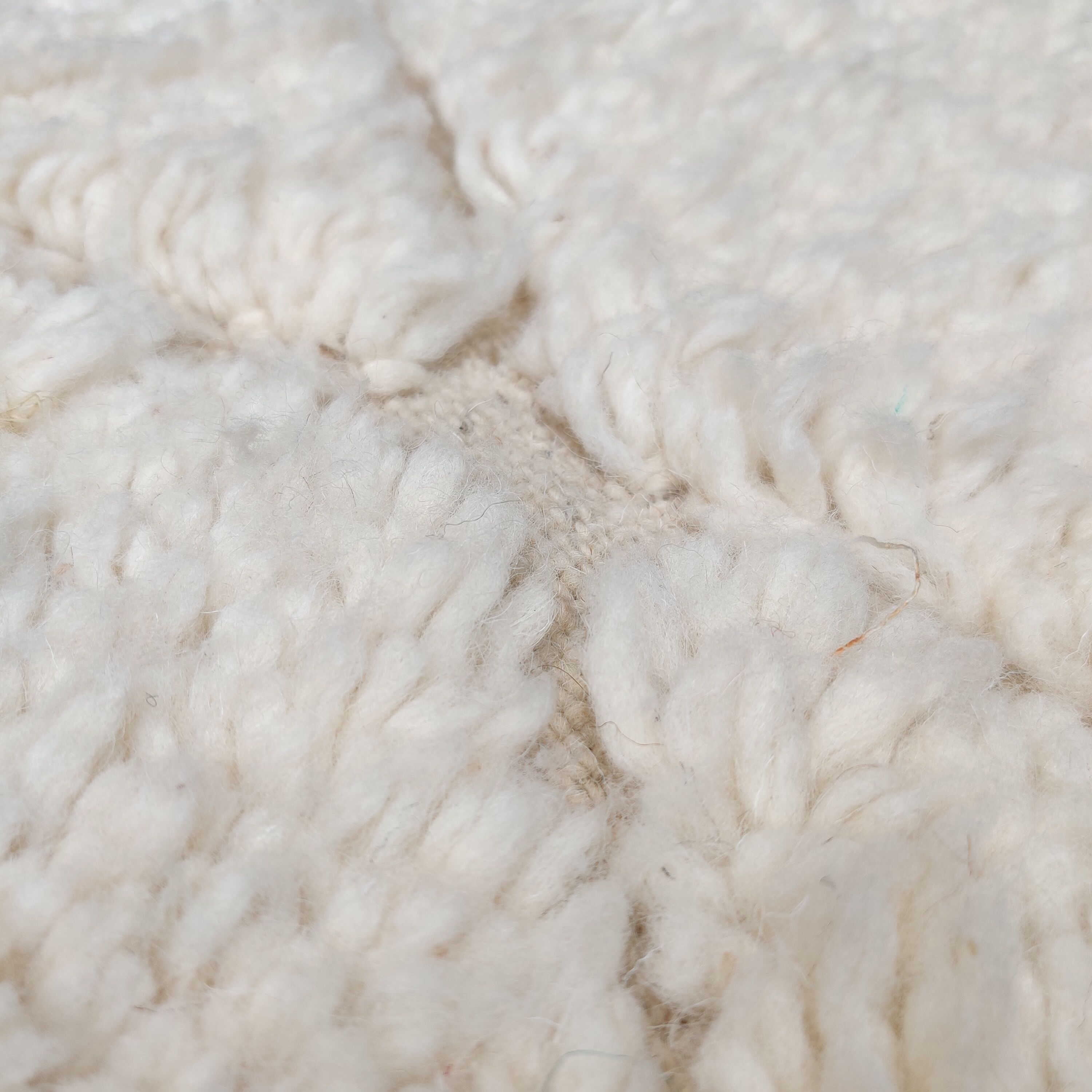 Tapis berbère blanc shaggy 110x145 cm