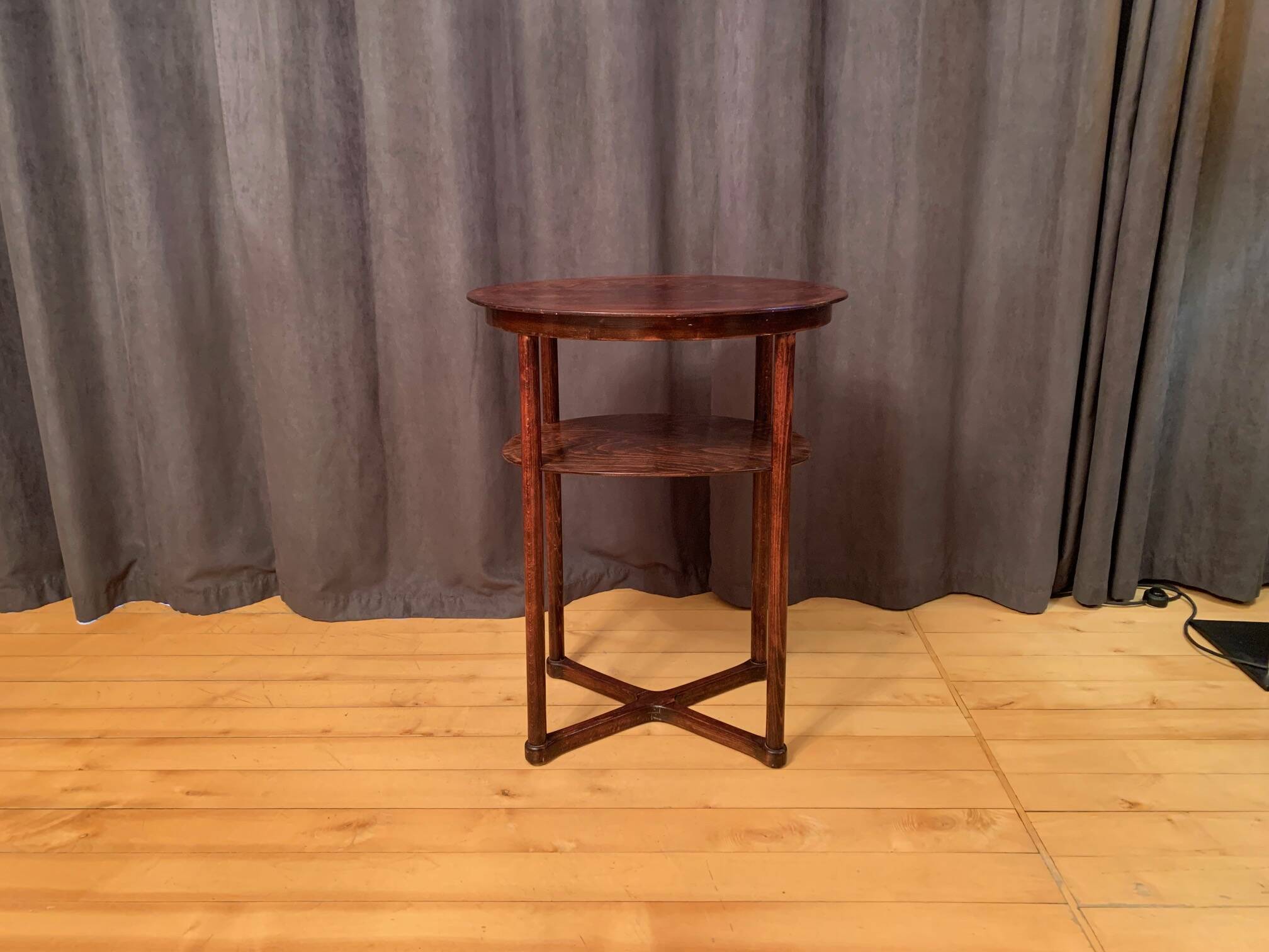 Oval side table no. 960/2 designed by Josef Hoffmann, JJ Kohna, Austria circa 1905