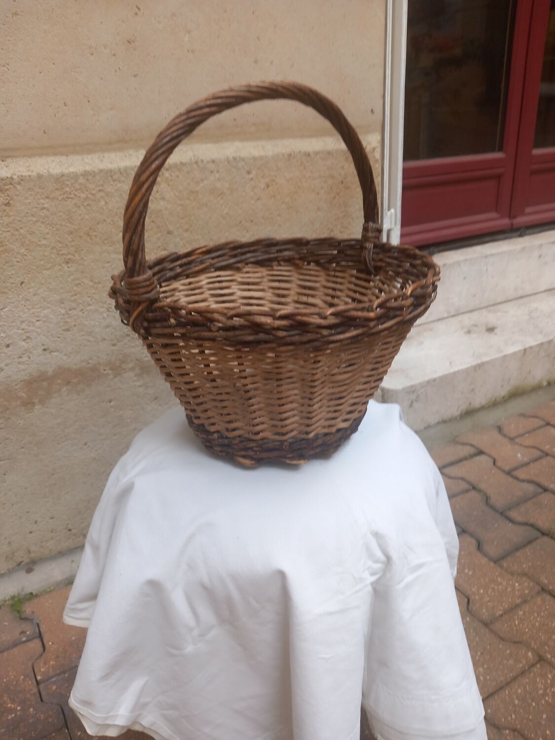Panier tressé osier et noisetier