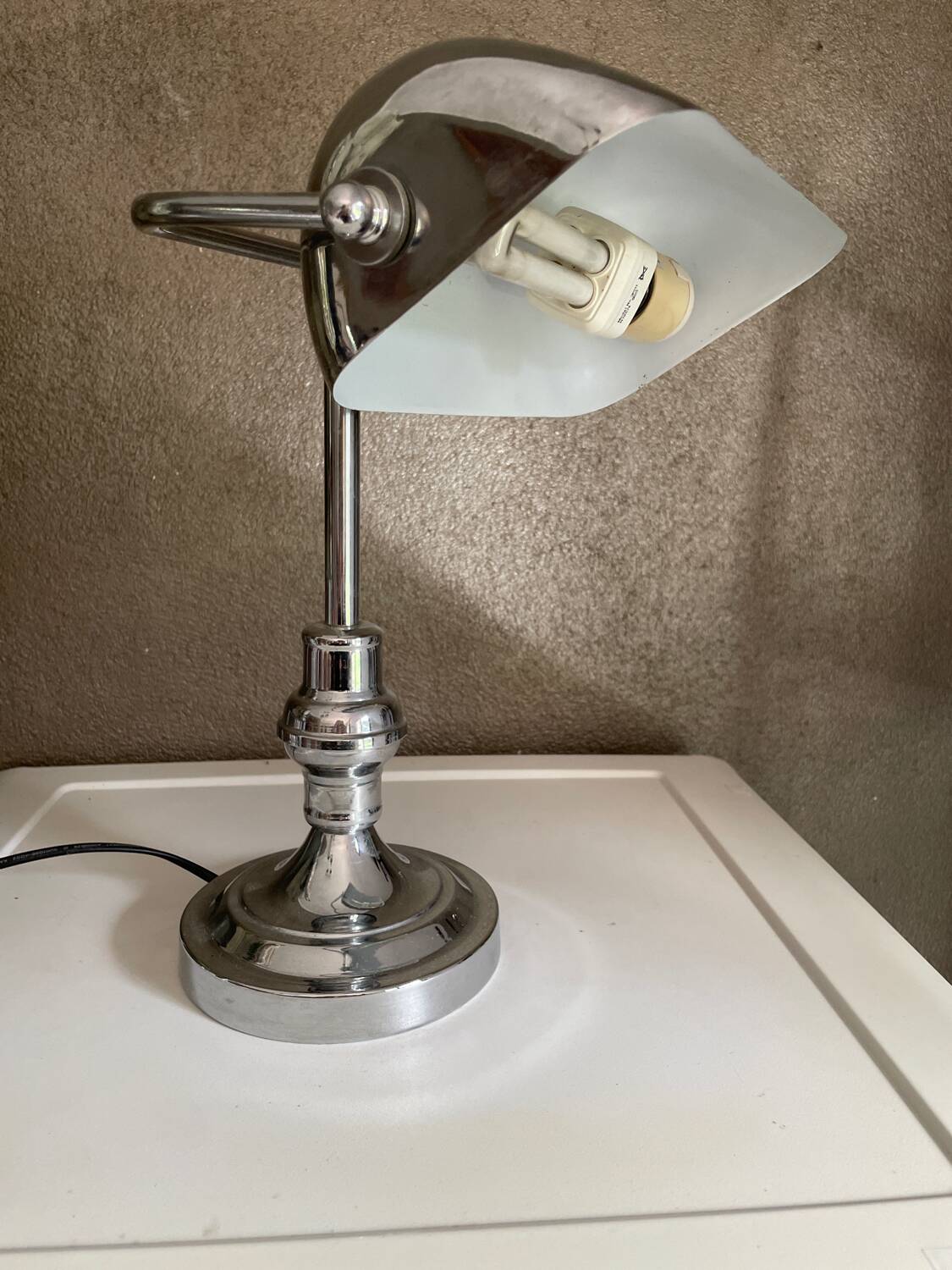 Retro desk lamp