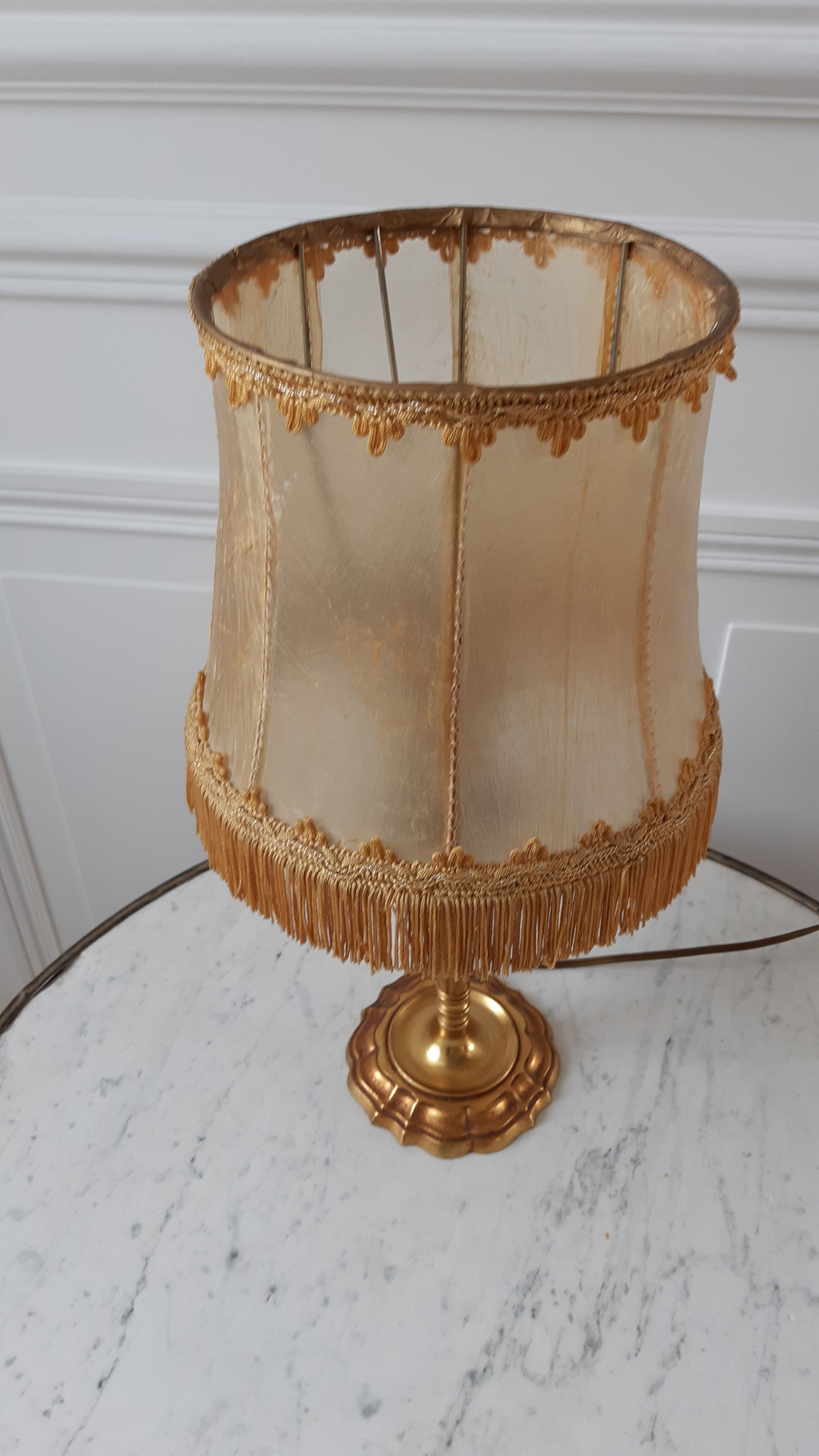 Old lamp in gilded steel and mother-of-pearl lampshade 60-70s