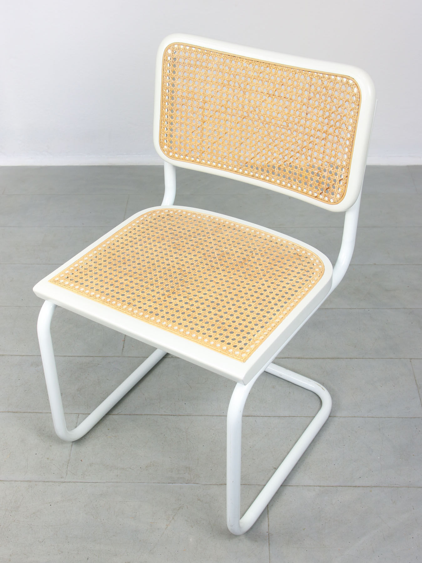 Vintage white B32 Cesca chair by Marcel Breuer, 90s