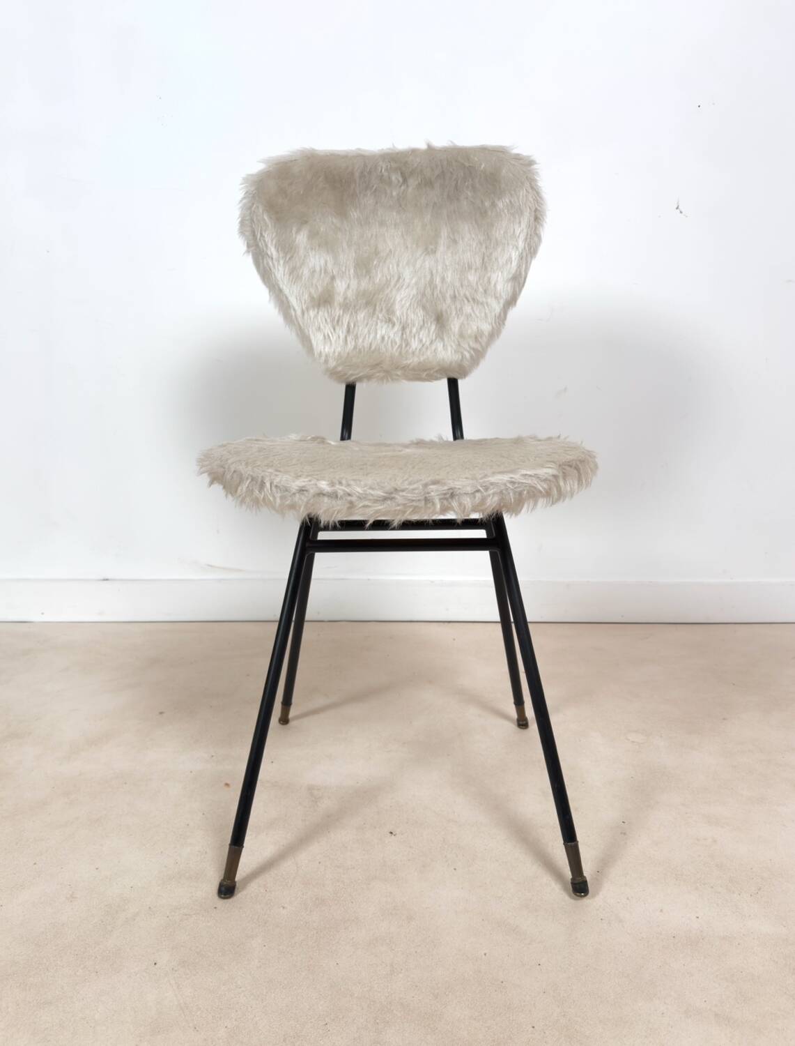 Paire de chaises moumoute vintage