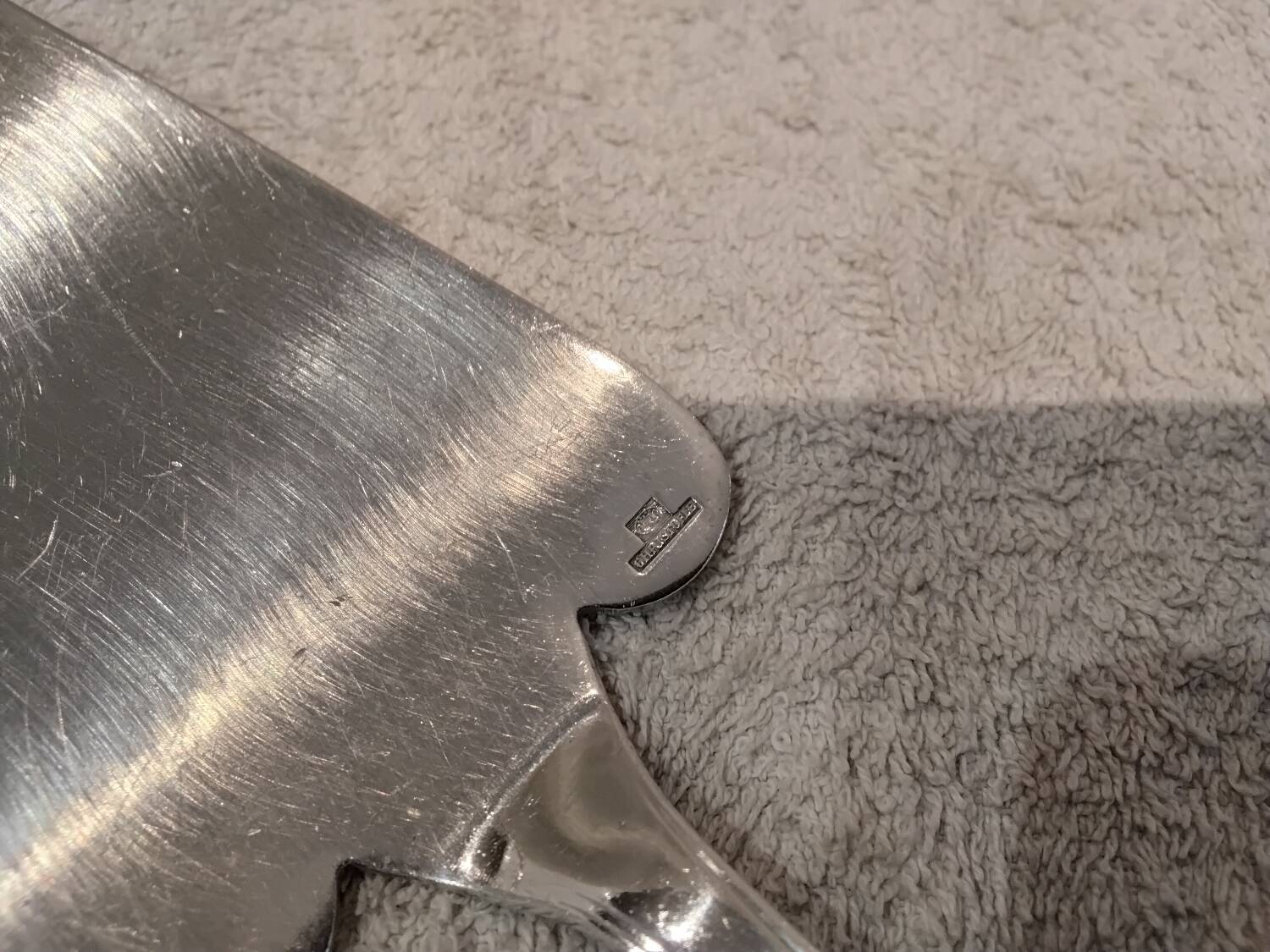 Silver-plated metal pie server by Christofle, America, 26.3cm